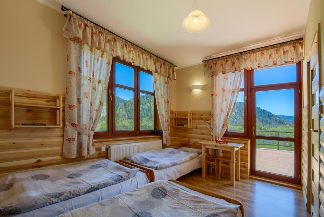 Schronisko Pttk Trzy Korony Bed & Breakfast Sromowce Niżne Екстериор снимка