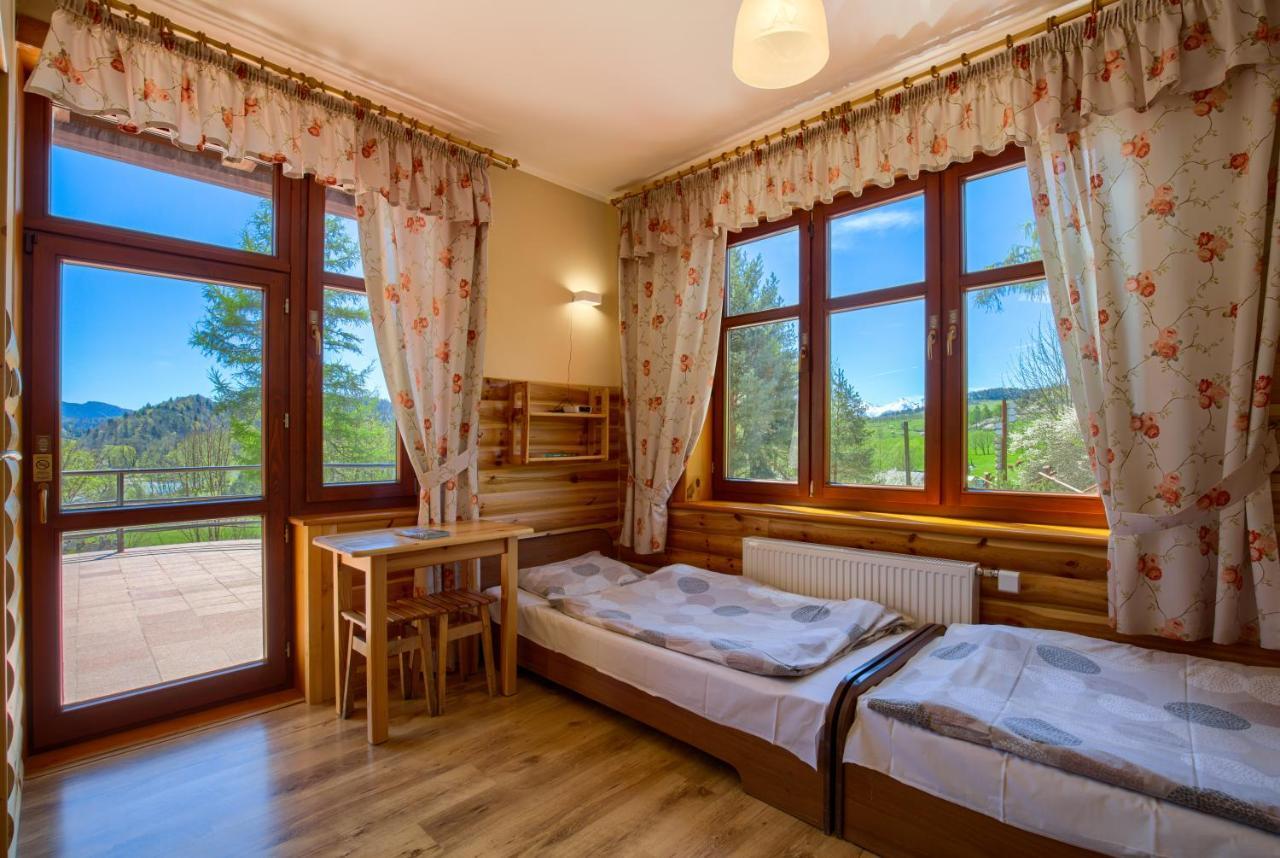 Schronisko Pttk Trzy Korony Bed & Breakfast Sromowce Niżne Екстериор снимка